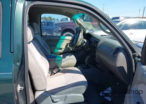 2002 Toyota Tacoma Prerunner V6 из США, поврежденный, VIN 5TEGN92NX2Z083159